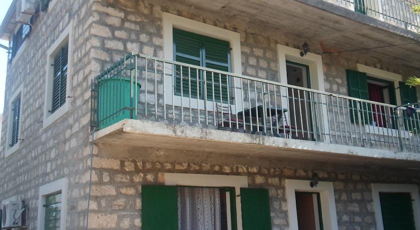 Savic Apartments Kotor Bilik gambar